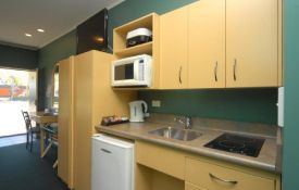 1-bedroom unit kitchenette